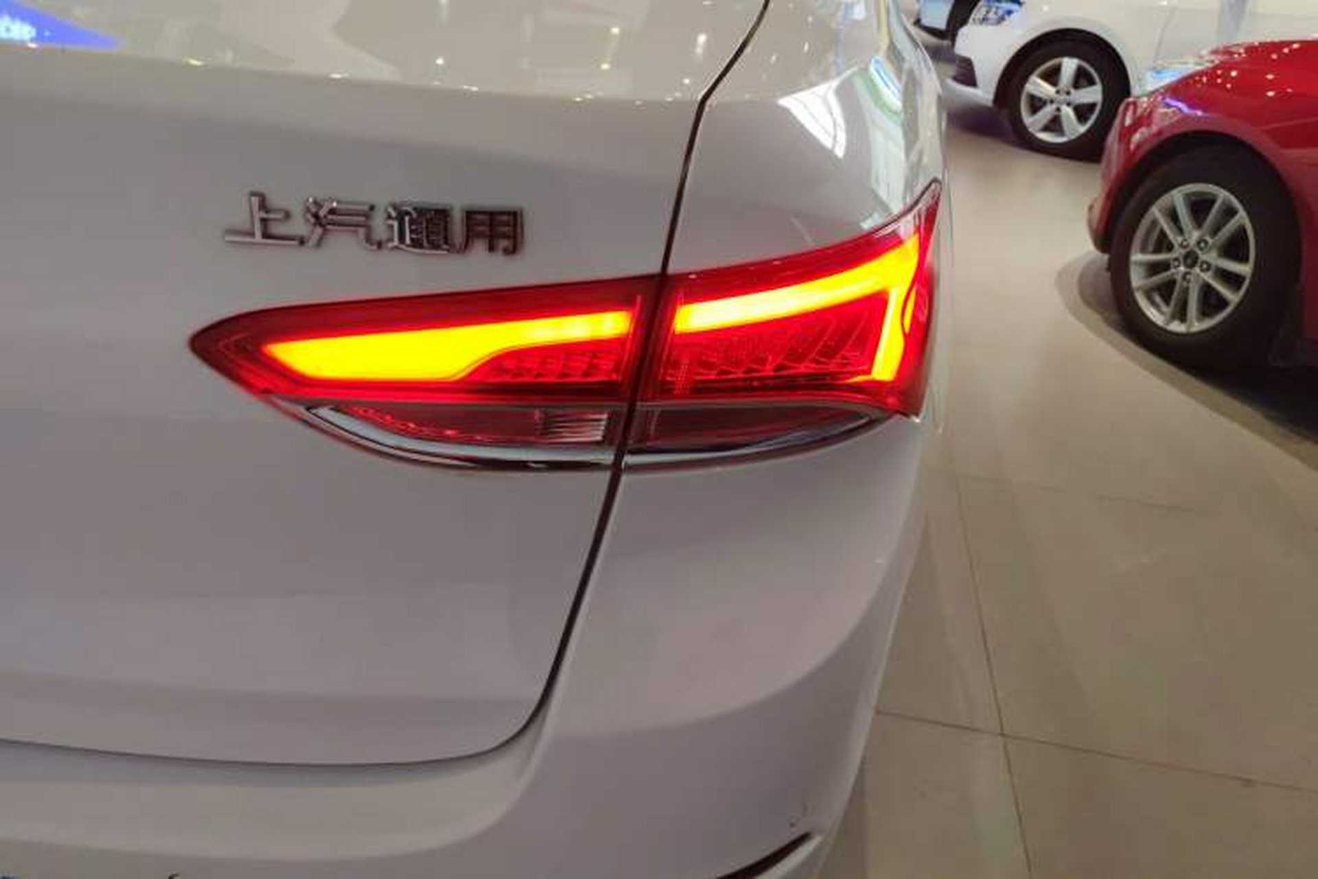 Used Buick GT 2019 18T Automatic Connected Elite Model China VI Standard Right Rear Taillight