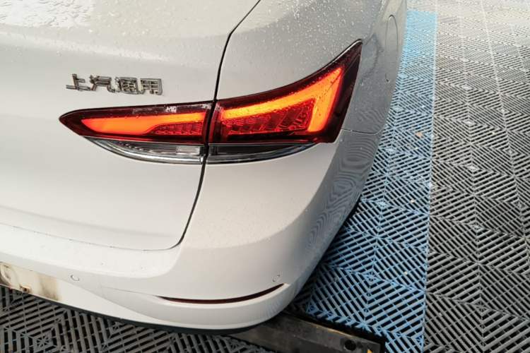 Used Buick GT 2019 15T Dual-Clutch Advanced Version China VI Standard Right Rear Taillight