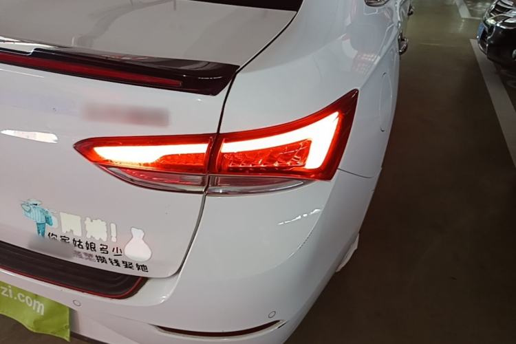 Used Buick GT 2019 18T Automatic Connected Elite Model China VI Standard Right Rear Taillight
