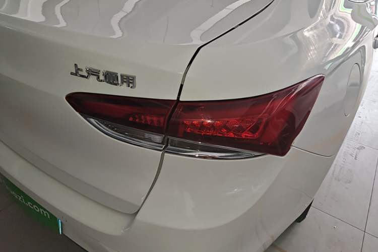 Used Buick GT 2019 15T Dual-Clutch Connected Elite Model China VI Right Rear Taillight