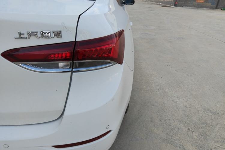 Used Buick GT 2019 15T Dual-Clutch Connected Elite Model China VI Right Rear Taillight