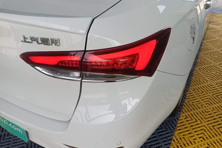 Used Buick GT 2019 15T Dual-Clutch Advanced Version China VI Standard Right Rear Taillight