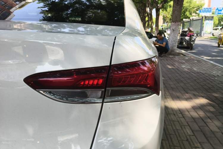 Used Buick GT 2019 15T Dual-Clutch Connected Elite Model China VI Right Rear Taillight