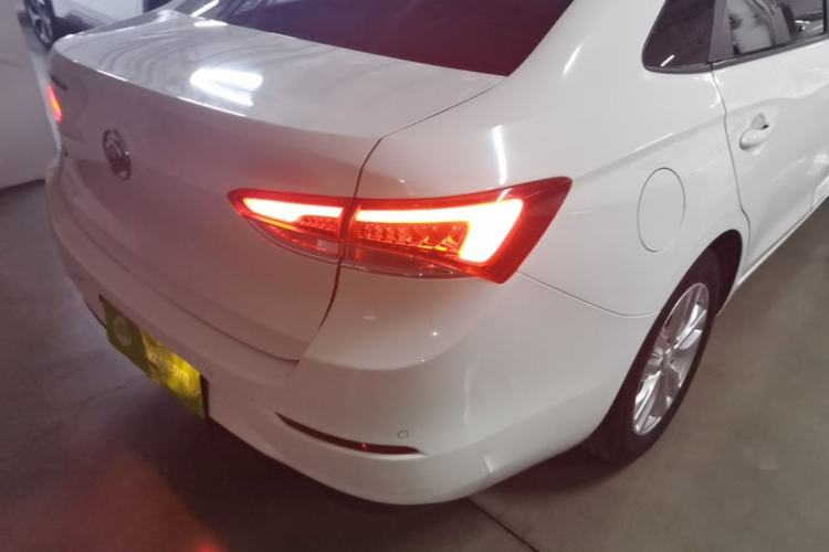 Used Buick GT 2019 15T Dual-Clutch Connected Elite Model China VI Right Rear Taillight