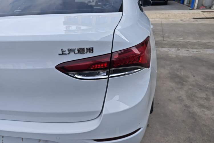 Used Buick GT 2019 15T Dual-Clutch Advanced Version China VI Standard Right Rear Taillight