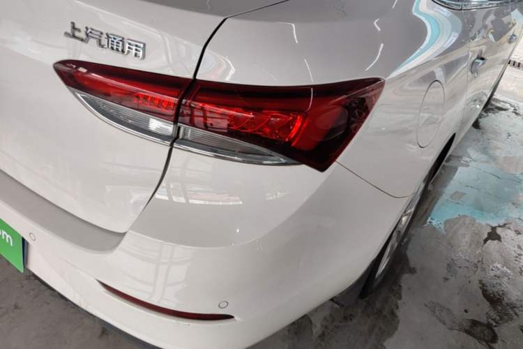 Used Buick GT 2019 15T Dual-Clutch Connected Elite Version China V Standard Right Rear Taillight