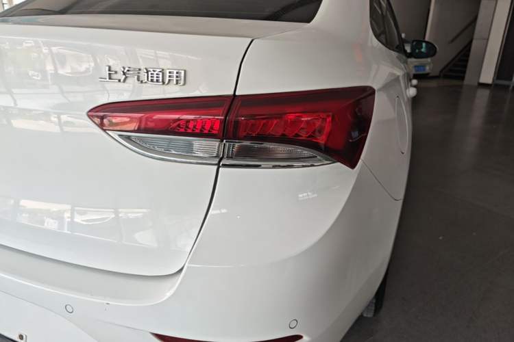 Used Buick GT 2019 15T Dual-Clutch Connected Elite Model China VI Right Rear Taillight