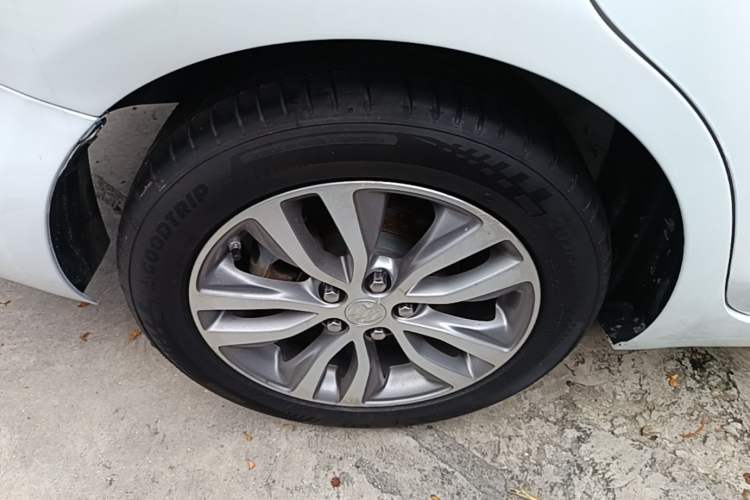 Used Buick GT 2019 18T Automatic Connected Elite Model China VI Standard Right Rear Wheel Hub