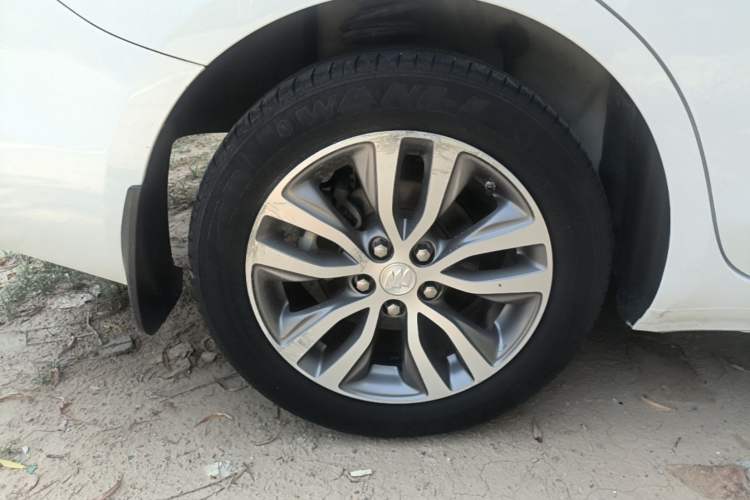 Used Buick GT 2019 18T Automatic Connected Elite Model China VI Standard Right Rear Wheel Hub