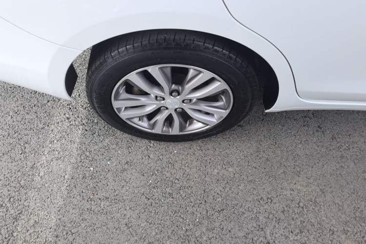 Used Buick GT 2019 18T Automatic Connected Elite Model China V Standard Right Rear Wheel Hub
