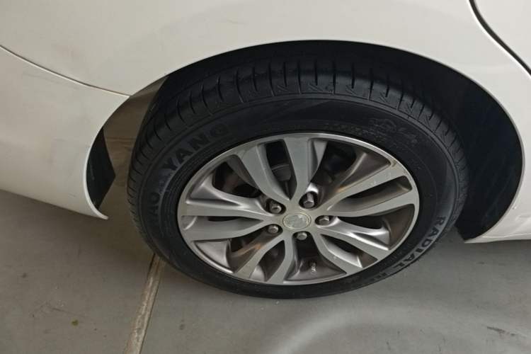 Used Buick GT 2019 18T Automatic Connected Elite Model China VI Standard Right Rear Wheel Hub