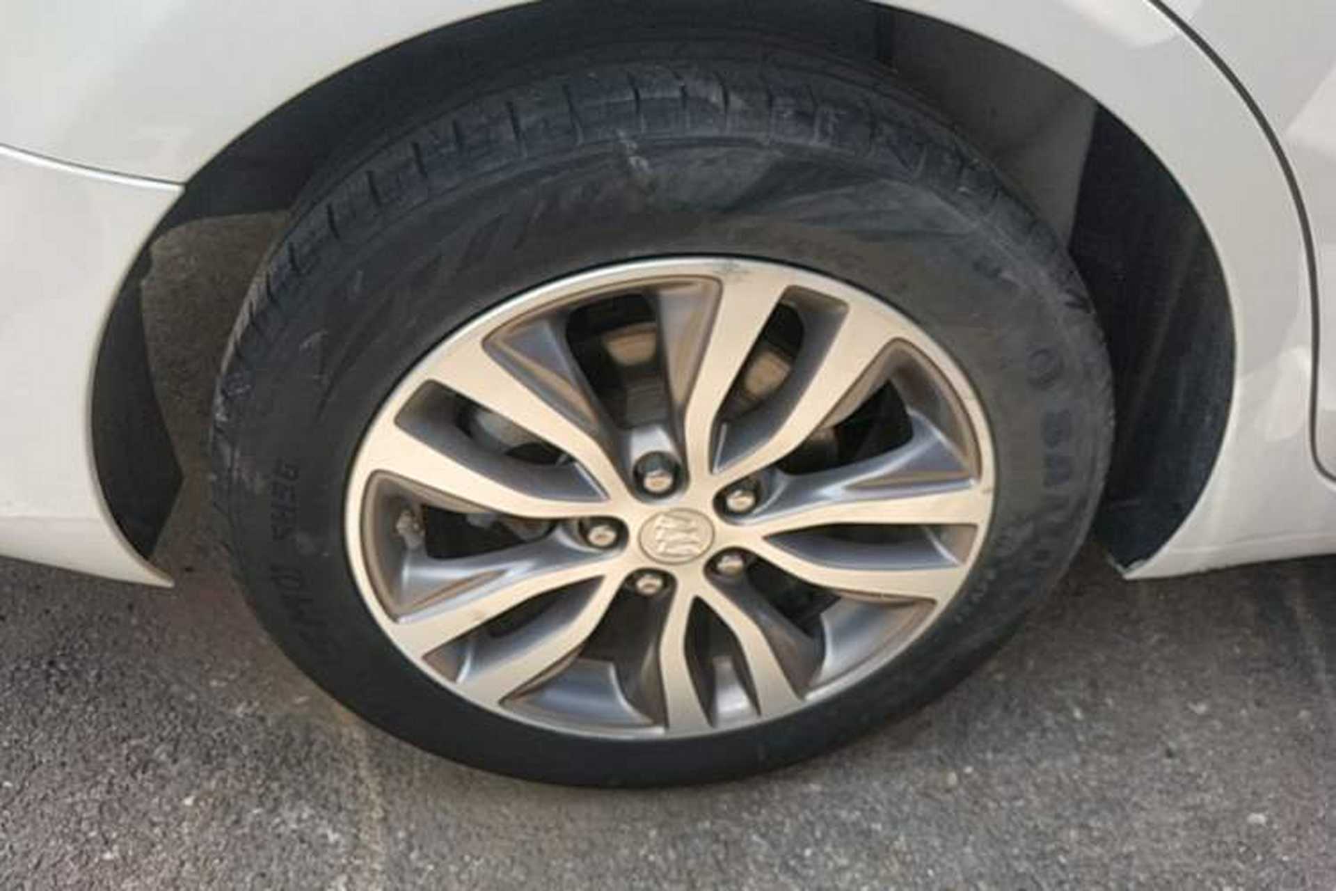 Used Buick GT 2019 18T Automatic Connected Elite Model China V Standard Right Rear Wheel Hub