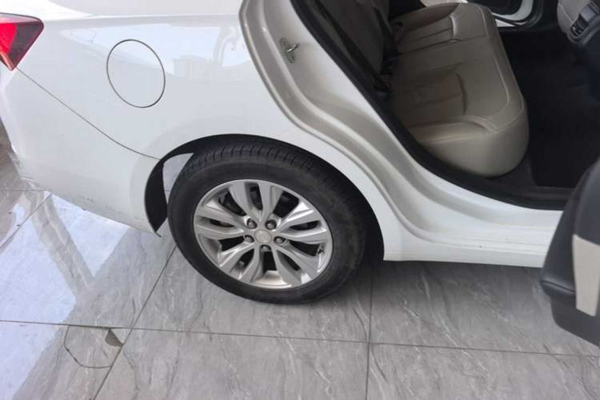 Used Buick GT 2019 15T Manual Elite Version China VI Standard Right Rear Wheel Hub