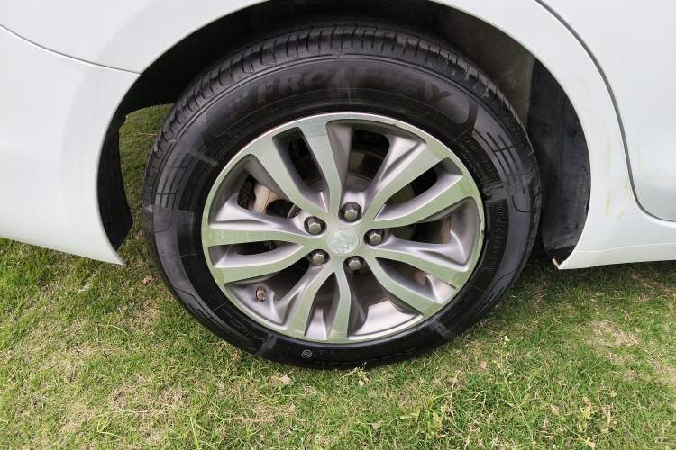 Used Buick GT 2019 18T Automatic Connected Elite Model China VI Standard Right Rear Wheel Hub