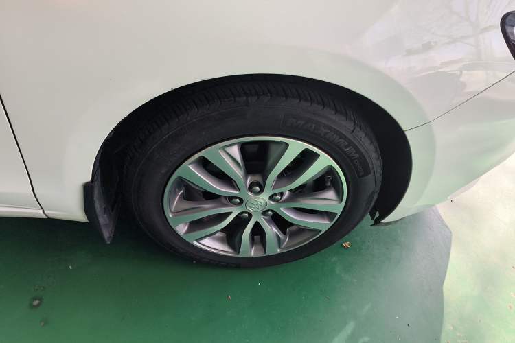 Used Buick GT 2019 18T Automatic Connected Elite Model China V Standard Right Rear Wheel Hub