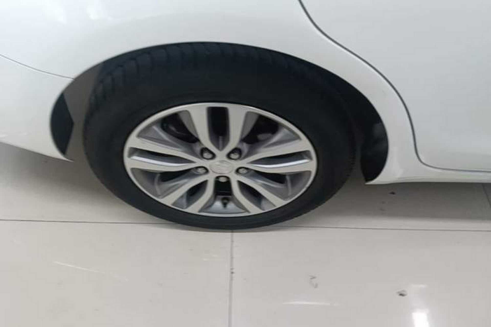 Used Buick GT 2019 18T Automatic Connected Elite Model China VI Standard Right Rear Wheel Hub