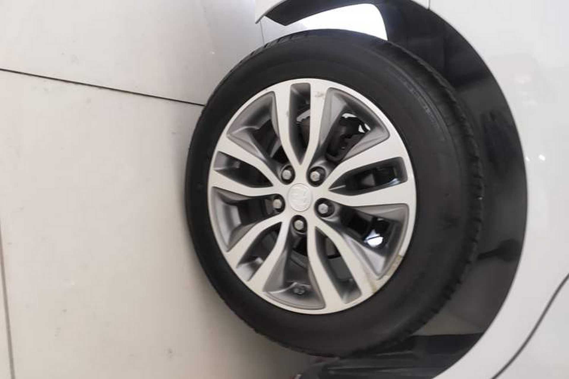Used Buick GT 2019 18T Automatic Connected Elite Model China V Standard Right Rear Wheel Hub