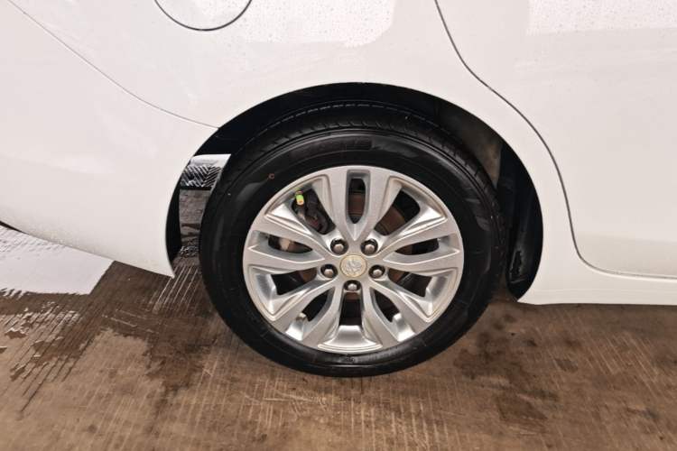 Used Buick GT 2019 15T Dual-Clutch Connected Elite Version China V Standard Right Rear Wheel Hub
