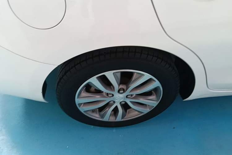 Used Buick GT 2019 18T Automatic Connected Elite Model China VI Standard Right Rear Wheel Hub
