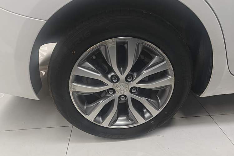 Used Buick GT 2019 18T Automatic Connected Elite Model China V Standard Right Rear Wheel Hub