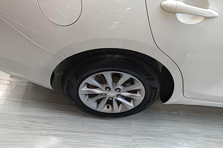 Used Buick GT 2019 15T Dual-Clutch Advanced Version China VI Standard Right Rear Wheel Hub