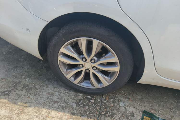 Used Buick GT 2019 18T Automatic Connected Elite Model China V Standard Right Rear Wheel Hub