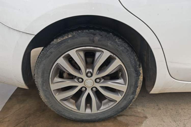 Used Buick GT 2019 18T Automatic Connected Elite Model China VI Standard Right Rear Wheel Hub