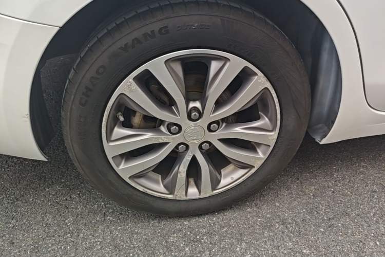 Used Buick GT 2019 18T Automatic Connected Elite Model China VI Standard Right Rear Wheel Hub