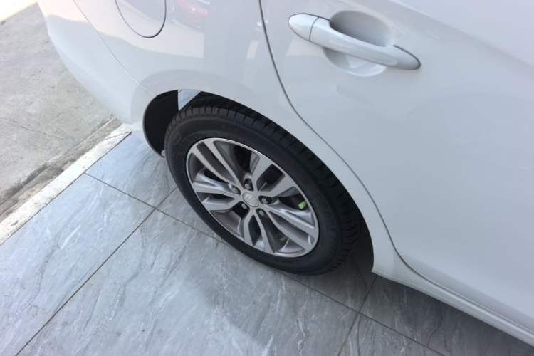 Used Buick GT 2019 18T Automatic Connected Elite Model China VI Standard Right Rear Wheel Hub
