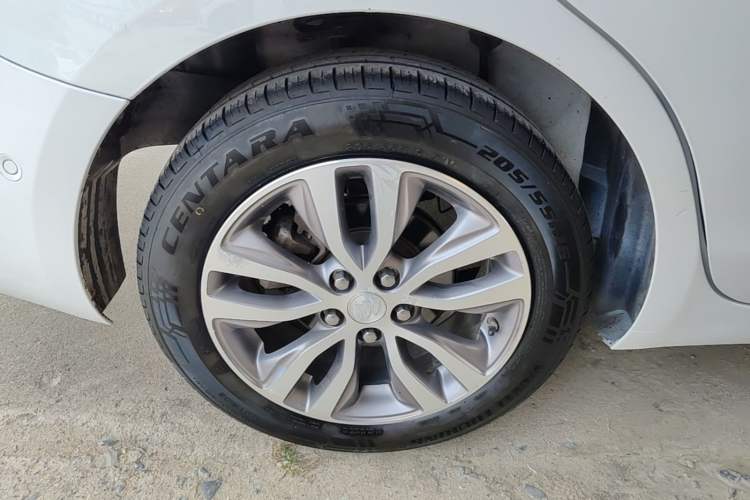 Used Buick GT 2019 18T Automatic Connected Elite Model China V Standard Right Rear Wheel Hub