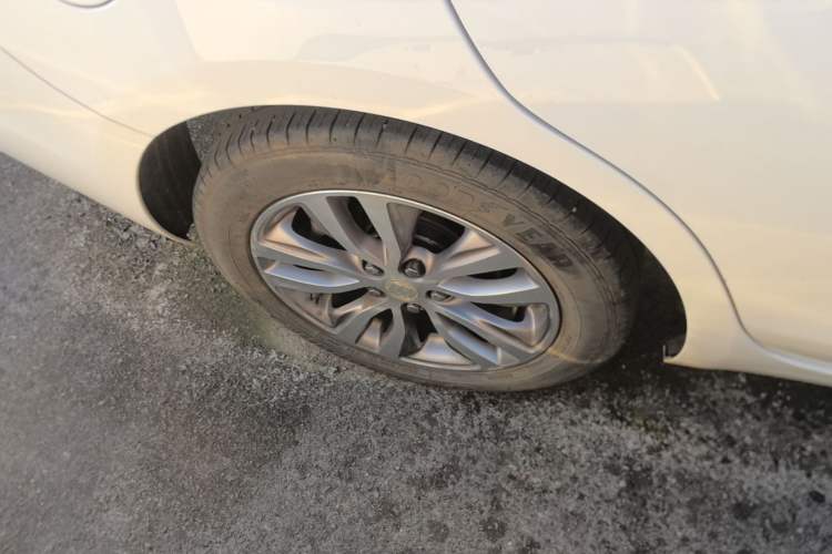 Used Buick GT 2019 18T Automatic Connected Elite Model China VI Standard Right Rear Wheel Hub