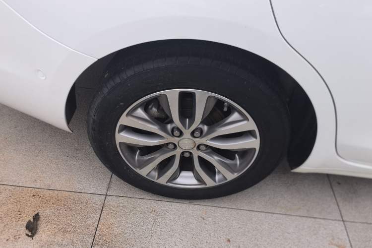 Used Buick GT 2019 18T Automatic Connected Elite Model China V Standard Right Rear Wheel Hub