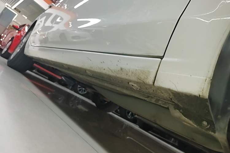 Used Buick GT 2019 15T Dual-Clutch Connected Elite Model China VI Right Side Sill