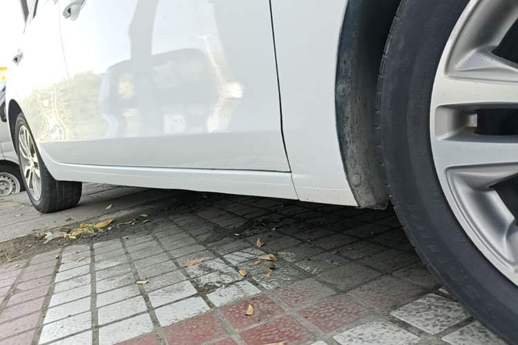 Used Buick GT 2019 18T Automatic Connected Elite Model China VI Standard Right Side Sill