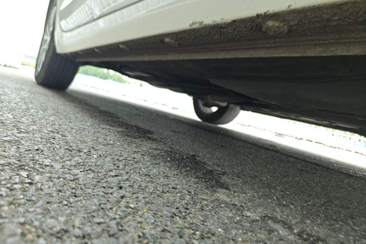 Used Buick GT 2019 18T Automatic Connected Elite Model China VI Standard Right Side Sill