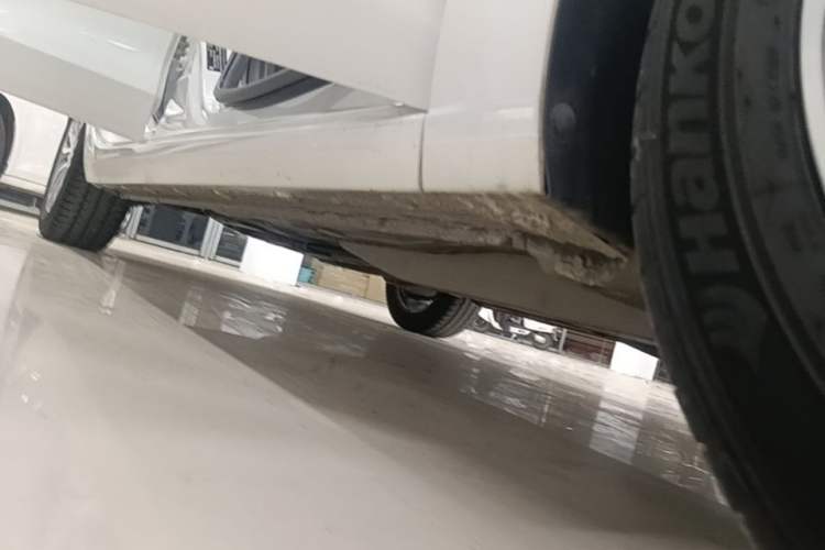 Used Buick GT 2019 18T Automatic Connected Elite Model China VI Standard Right Side Sill