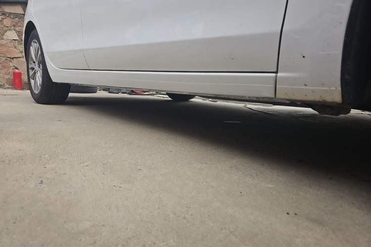 Used Buick GT 2019 18T Automatic Connected Flagship Version China V Standard Right Side Sill