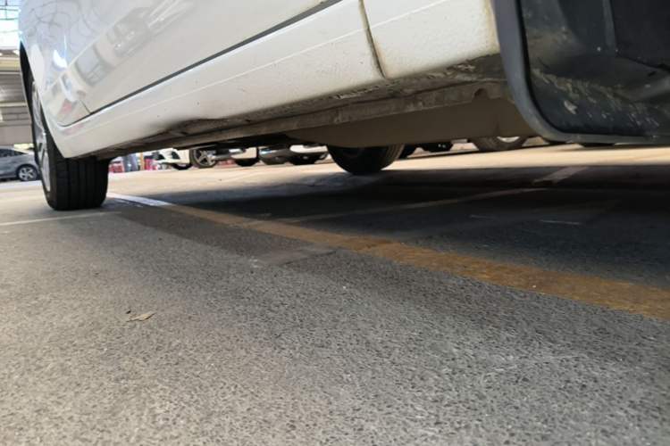 Used Buick GT 2019 18T Automatic Connected Elite Model China VI Standard Right Side Sill