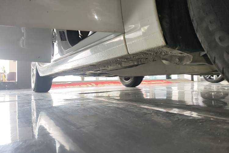 Used Buick GT 2019 15T Dual-Clutch Advanced Version China VI Standard Right Side Sill