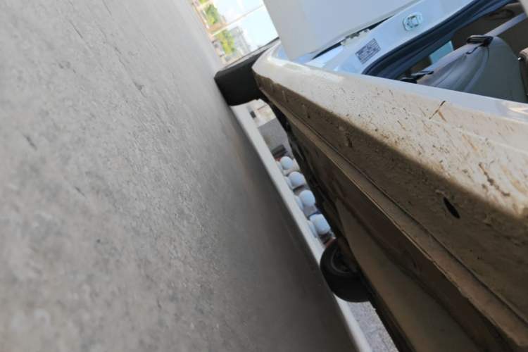 Used Buick GT 2019 15T Dual-Clutch Connected Elite Model China VI Right Side Sill
