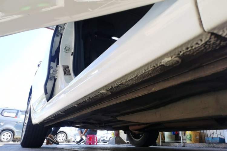 Used Buick GT 2019 18T Automatic Connected Elite Model China VI Standard Right Side Sill