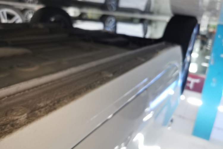 Used Buick GT 2019 18T Automatic Connected Elite Model China VI Standard Right Side Sill