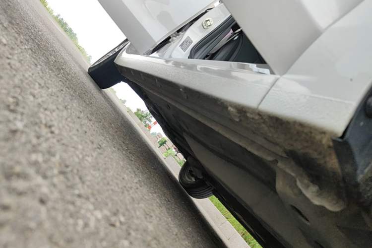 Used Buick GT 2019 18T Automatic Connected Elite Model China VI Standard Right Side Sill