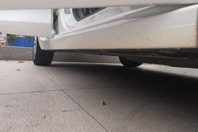 Used Buick GT 2019 18T Automatic Connected Elite Model China V Standard Right Side Sill