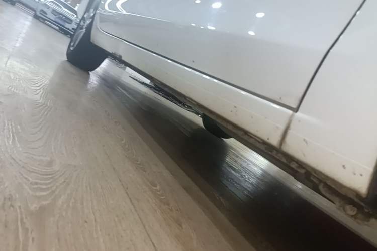 Used Buick GT 2019 18T Automatic Connected Elite Model China VI Standard Right Side Sill