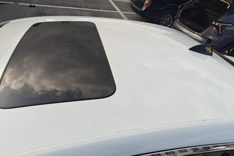 Used Buick GT 2019 18T Automatic Connected Elite Model China VI Standard Roof