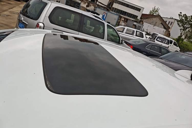 Used Buick GT 2019 18T Automatic Connected Elite Model China VI Standard Roof