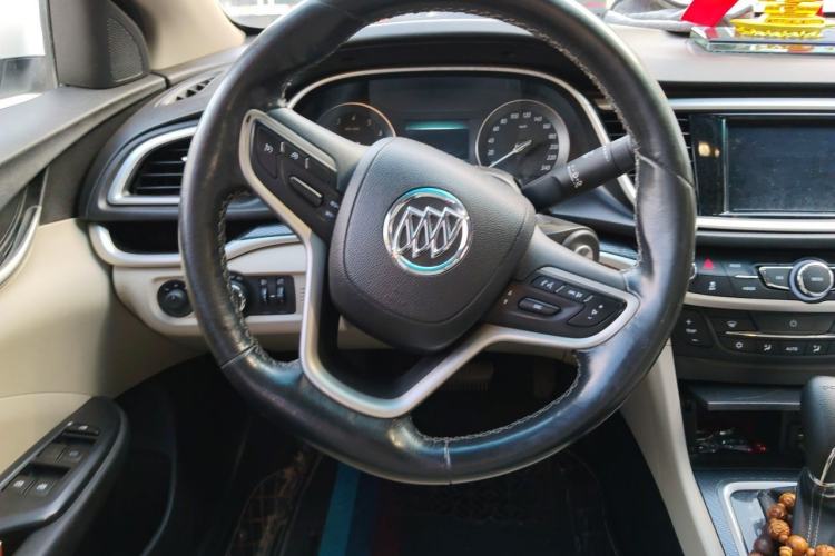 Used Buick GT 2019 15T Dual-Clutch Connected Elite Version China V Standard Steering Wheel