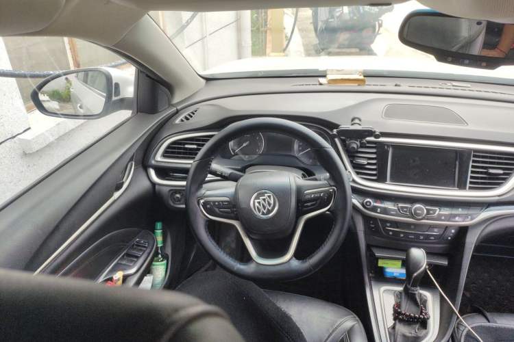 Used Buick GT 2019 18T Automatic Connected Elite Model China V Standard Steering Wheel