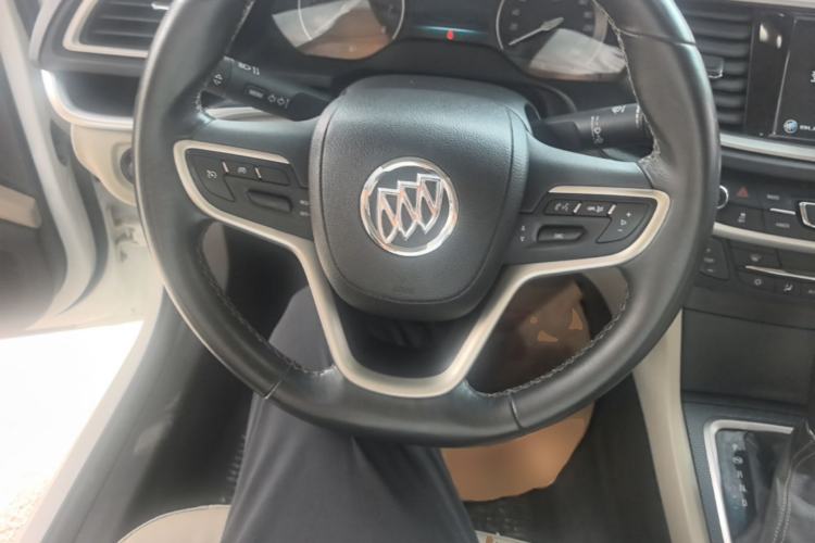 Used Buick GT 2019 15T Dual-Clutch Connected Elite Model China VI Steering Wheel
